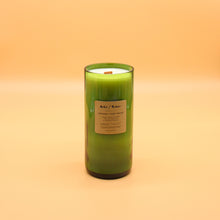 Load image into Gallery viewer, Gift Set Chateau Pichon-Longueville Baron 1996 | Cinnamon & Orange 100hr Wine Bottle Candle