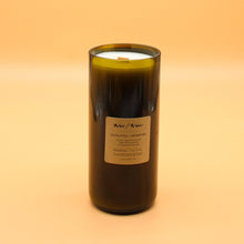 Load image into Gallery viewer, Gift Set Vega Sicilia Unico 1999 | Coffee & Nutmeg | 100hr Wine Bottle Candle