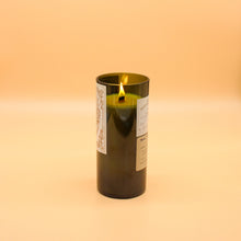 Load image into Gallery viewer, Gift Set Chateau Haut-Brion 1991 | Eucalyptus & Cedarwood | 100hr Wine Bottle Candle