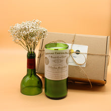 Load image into Gallery viewer, Gift Set Château Cheval Blanc 1er Grand Cru Classé 1996  | Patchouli &amp; Lavender 100hr Wine Bottle Candle

