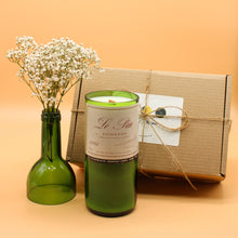 Load image into Gallery viewer, Gift Set Le Pin Pomerol 1996 | Cinnamon &amp; Orange 100hr Wine Bottle Candle
