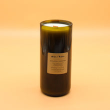 Load image into Gallery viewer, Gift Set Vega Sicilia Unico 1999 | Coffee &amp; Nutmeg | 100hr Wine Bottle Candle

